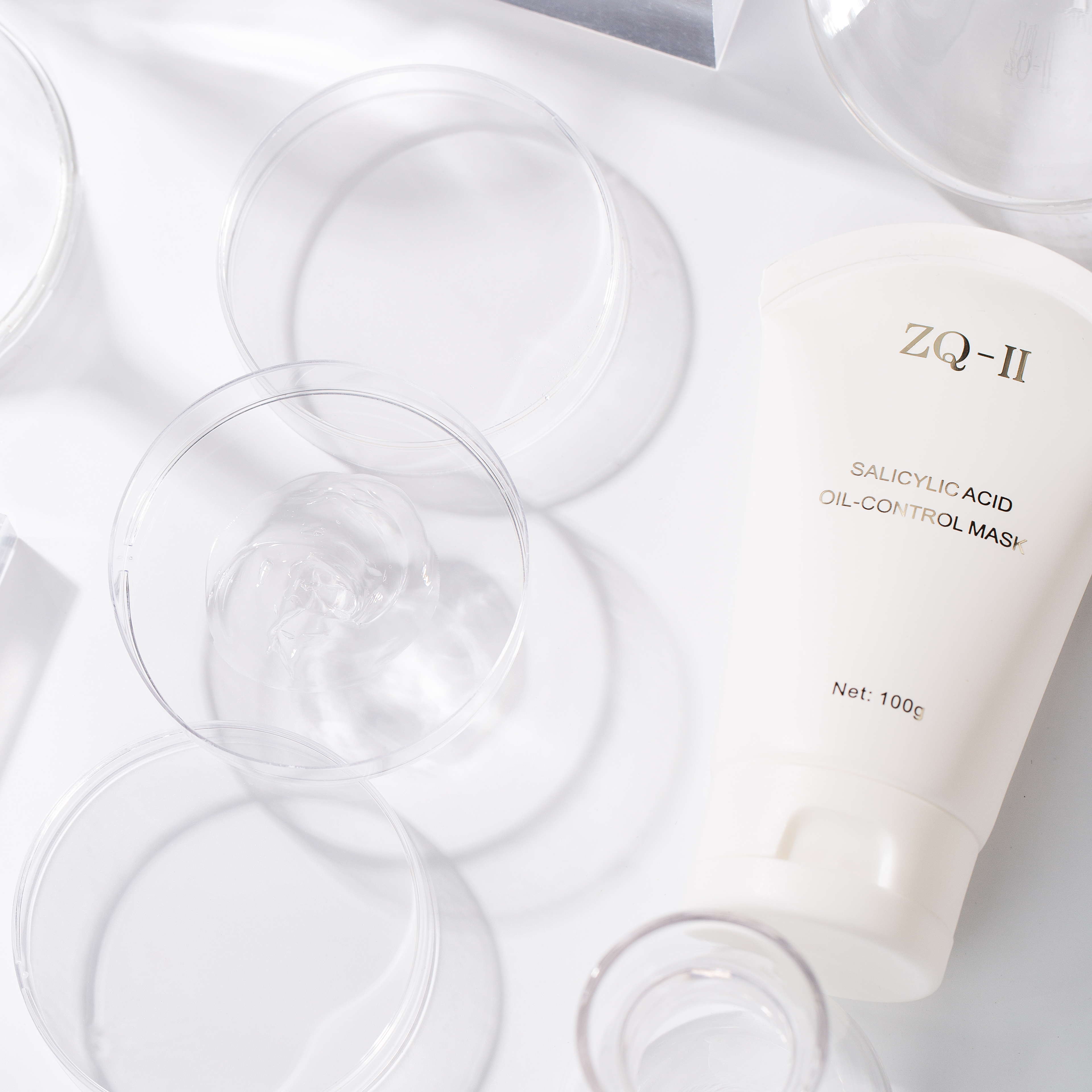 La peau claire commence ici: votre masque d'huile d'acide salicylique ZQ-II Salicylic pour une peau problématique