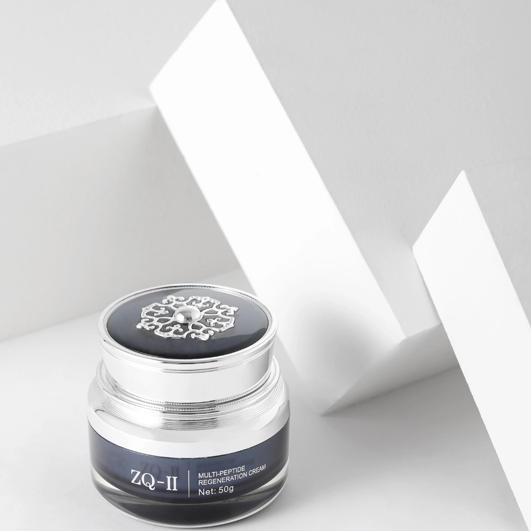 Pourquoi les peptides sont un must dans vos soins de la peau - et comment la crème de régénération multi-peptides peut transformer votre peau